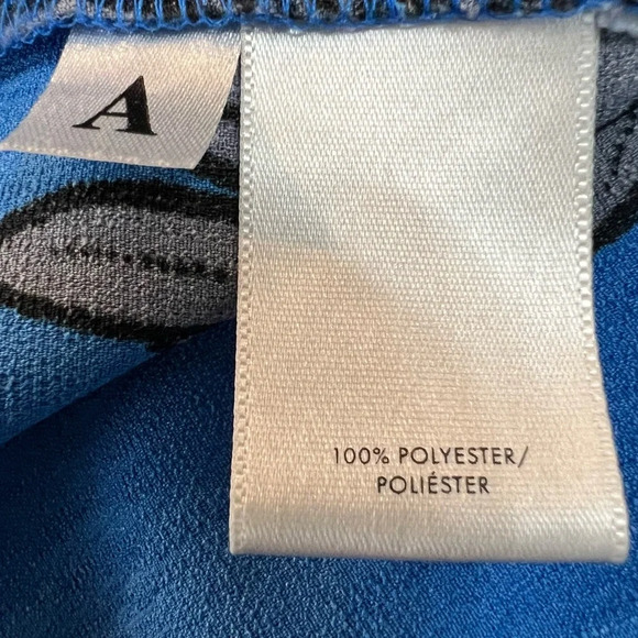 Ann Taylor Beautiful Royal Blue and Gray Piped Short Sleeve. Size Small. - Picture 10 of 11